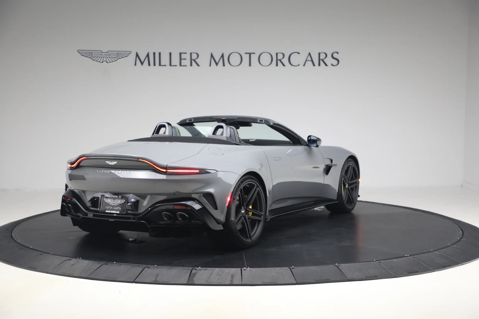 2026 Aston Martin Vantage Roadster (2024 Update), 7/20