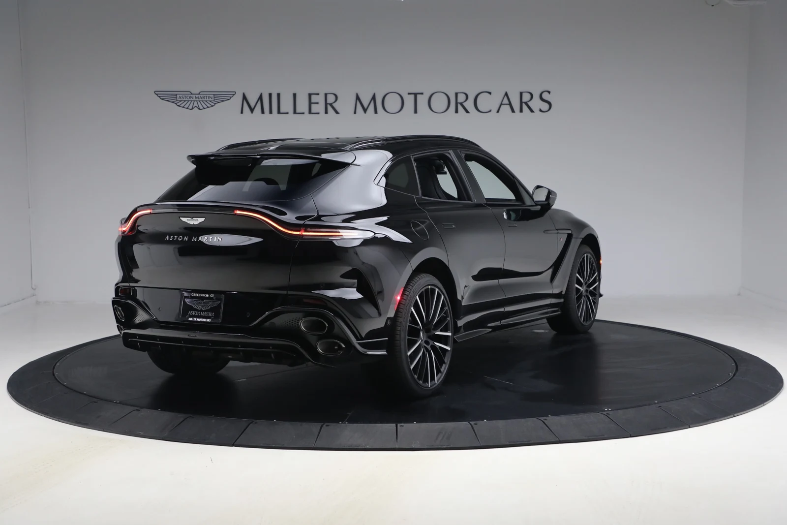 2026 Aston Martin DBX S, 8/20