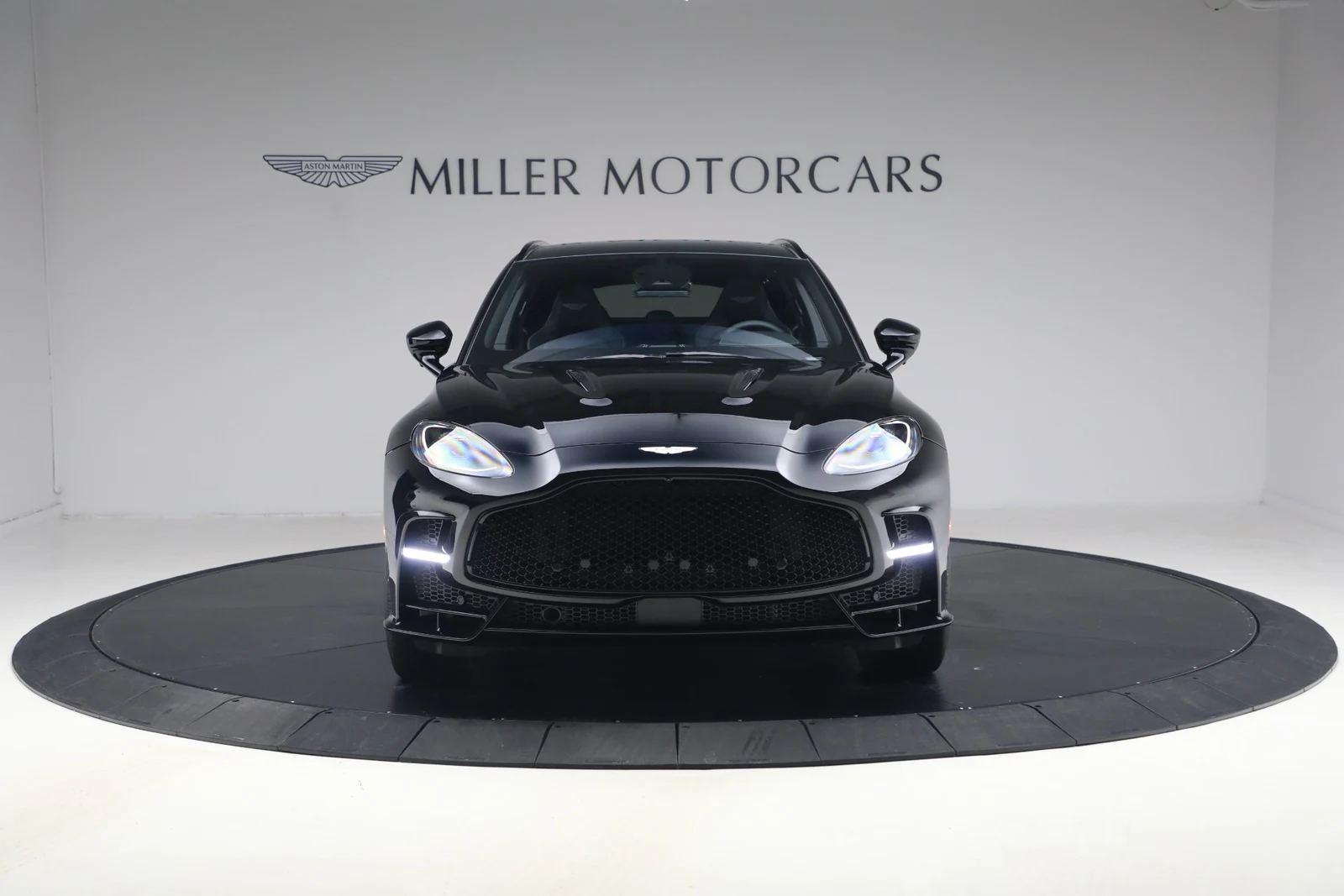 2026 Aston Martin DBX S, 13/20