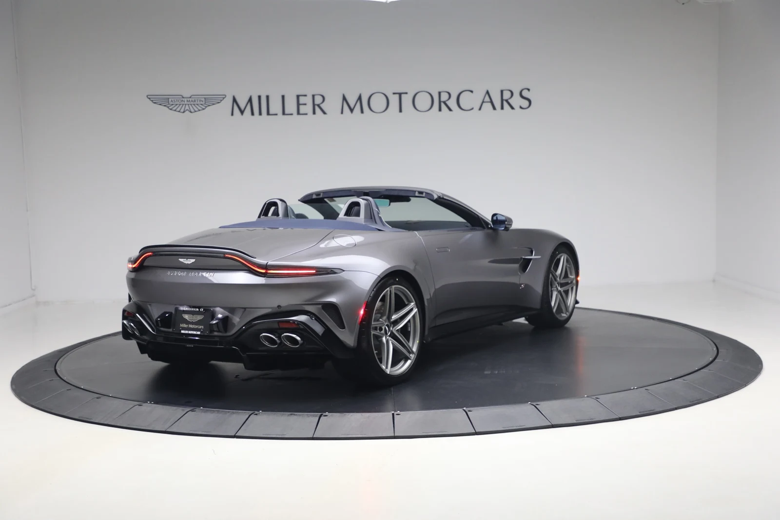 2026 Aston Martin Vantage S Roadster (2024 Update), 8/20