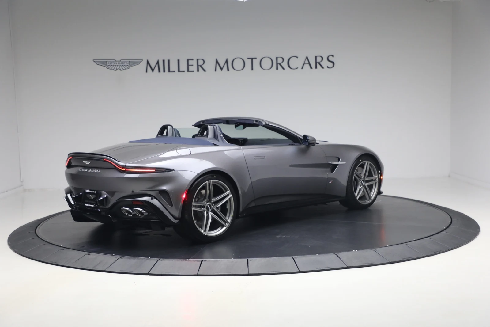 2026 Aston Martin Vantage S Roadster (2024 Update), 10/20