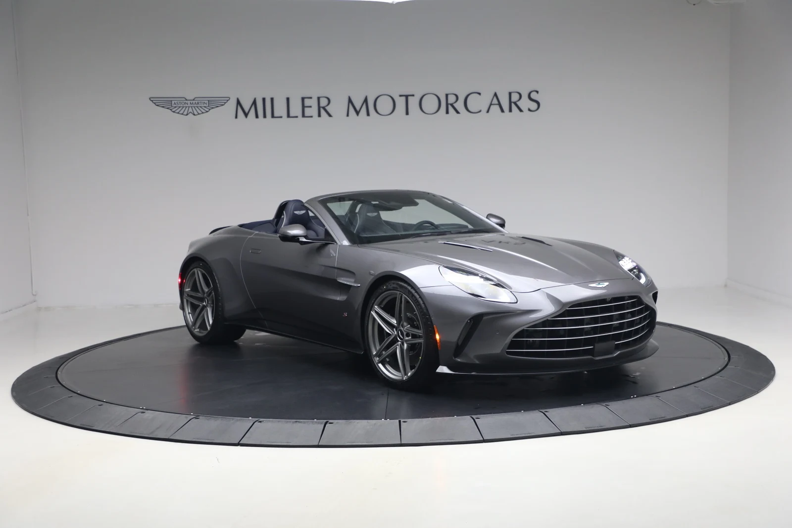 2026 Aston Martin Vantage S Roadster (2024 Update), 13/20