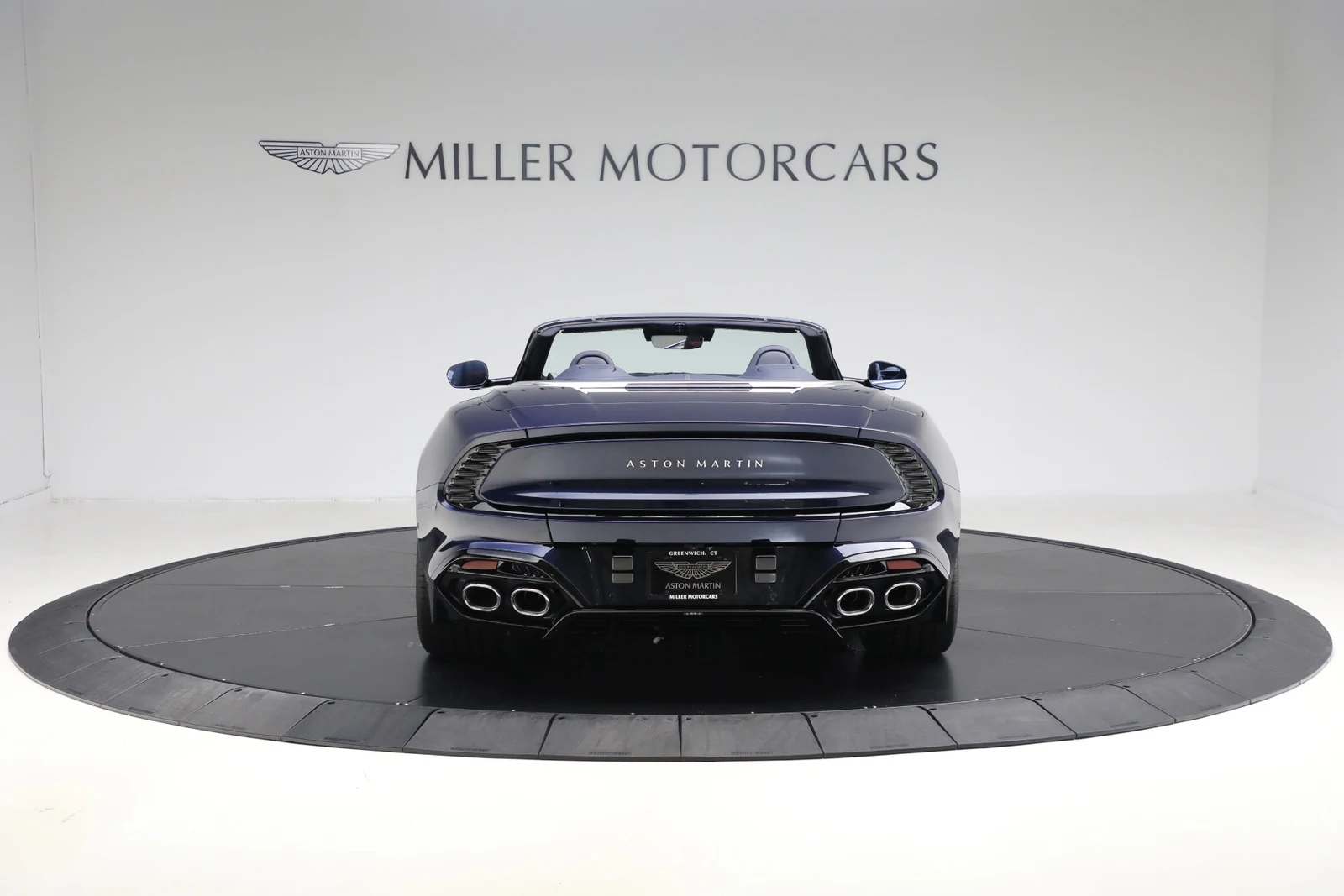 2026 Aston Martin Vanquish Volante (3rd Generation), 6/20