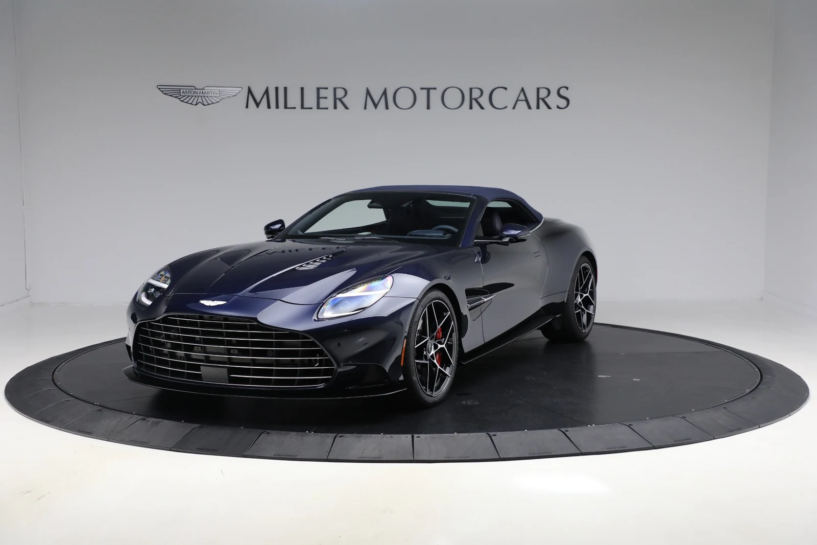 2026 Aston Martin Vanquish Volante (3rd Generation), 13/20