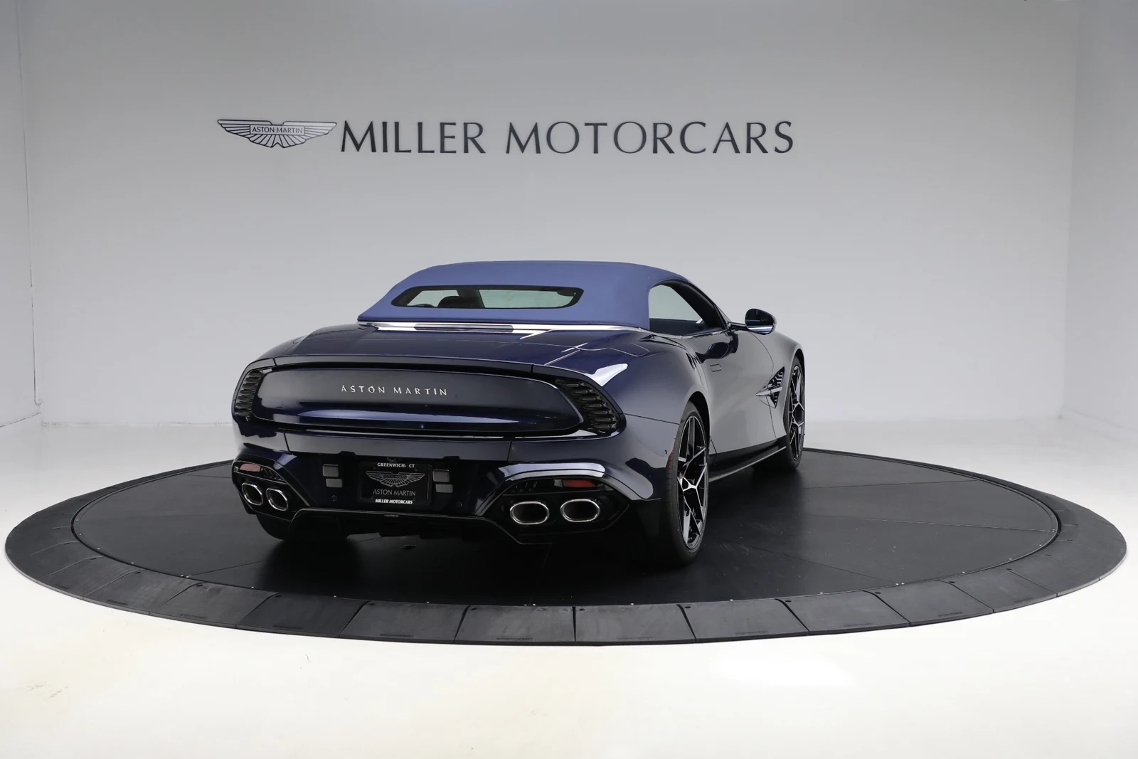 2026 Aston Martin Vanquish Volante (3rd Generation), 19/20