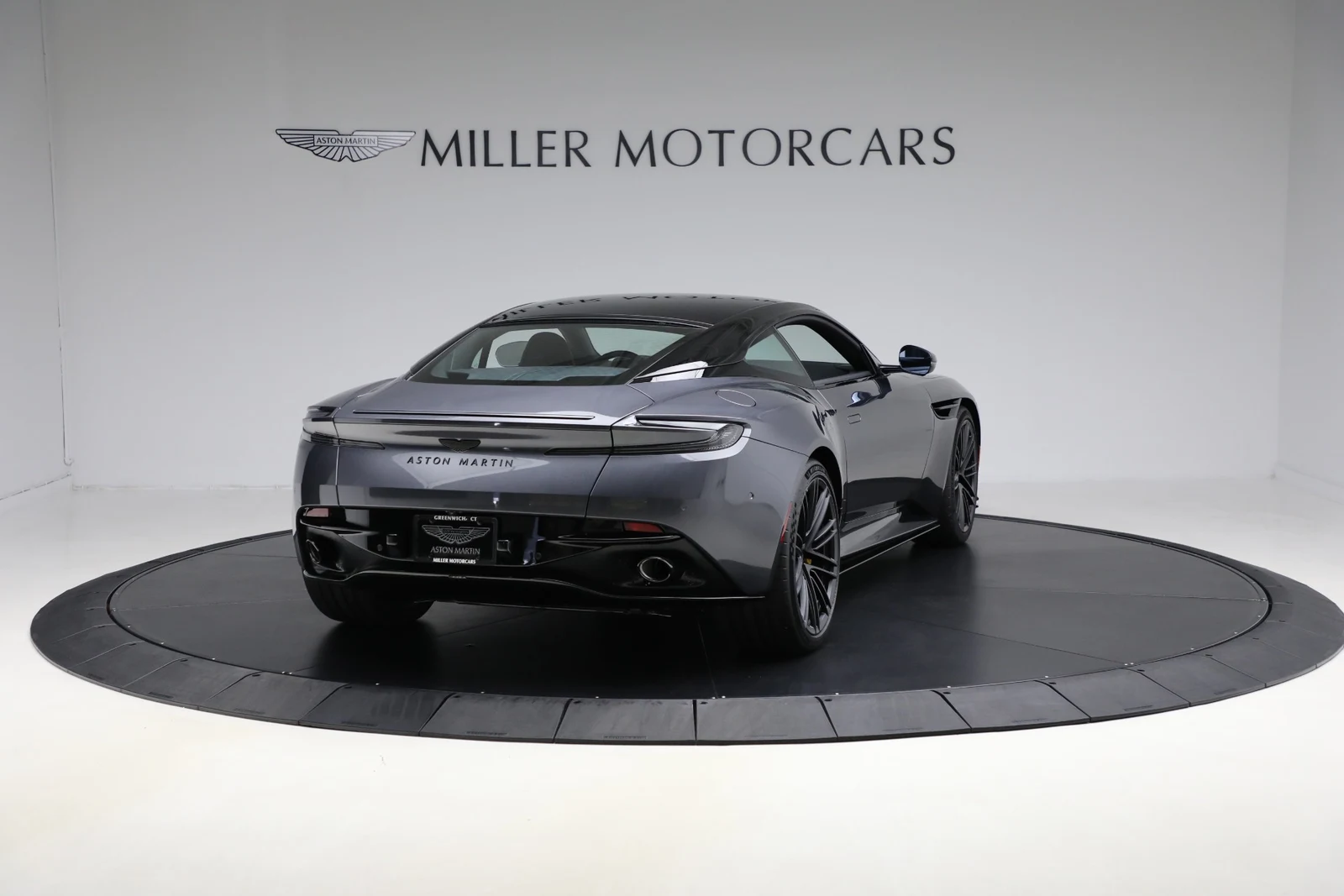 2026 Aston Martin DB12 Coupé, 7/20