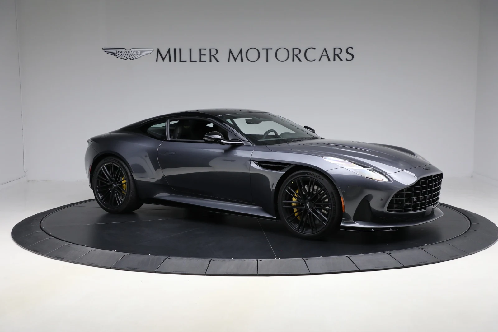 2026 Aston Martin DB12 Coupé, 10/20