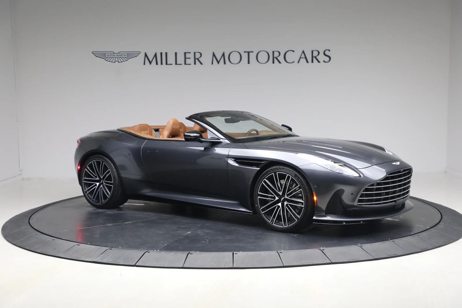 2026 Aston Martin DB12 Volante, 10/20
