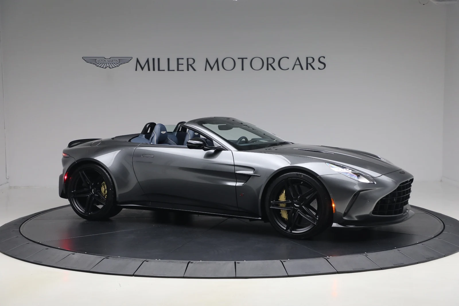 2026 Aston Martin Vantage S Roadster (2024 Update), 10/20