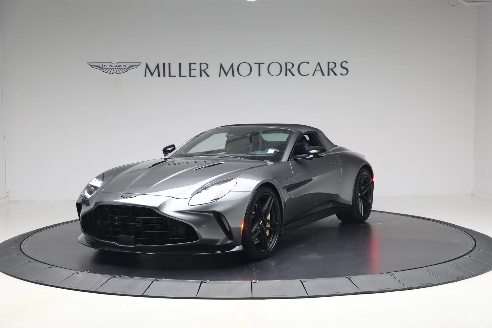 2026 Aston Martin Vantage S Roadster (2024 Update), 13/20