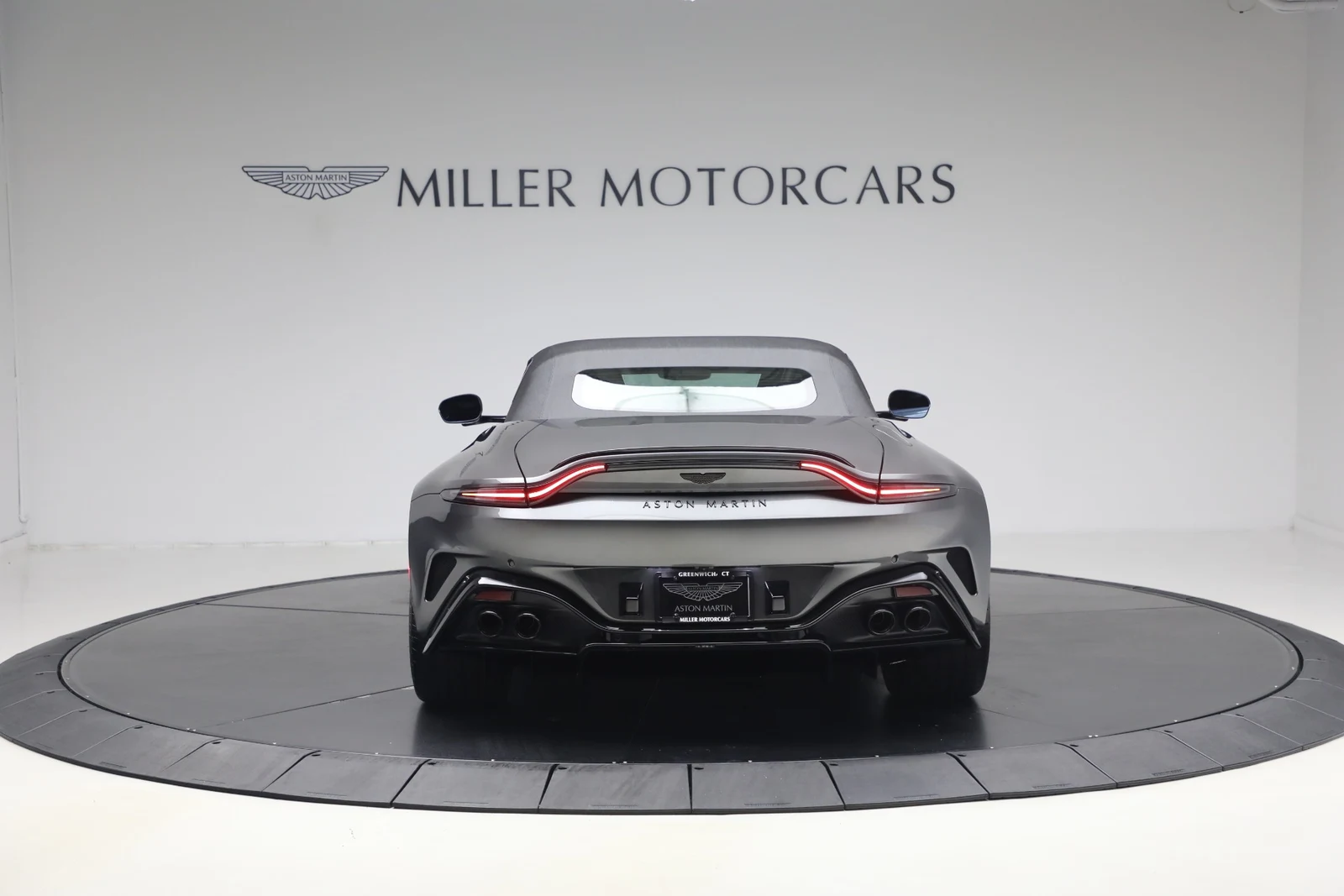 2026 Aston Martin Vantage S Roadster (2024 Update), 18/20
