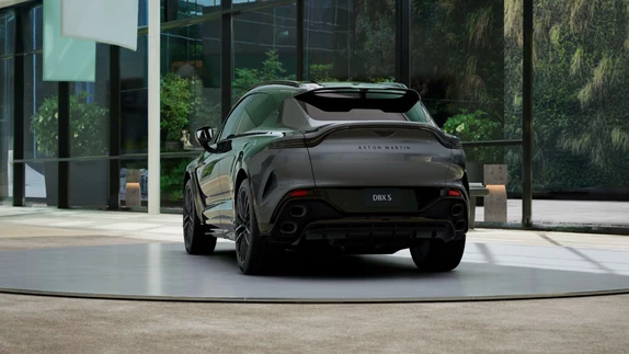 2026 Aston Martin DBX S, 4/10
