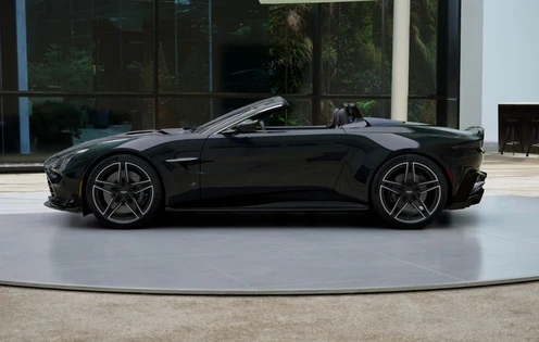 2026 Aston Martin Vantage S Roadster (2024 Update), 2/10