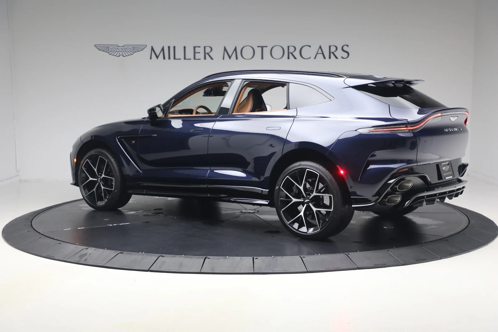 2026 Aston Martin DBX S, 3/20