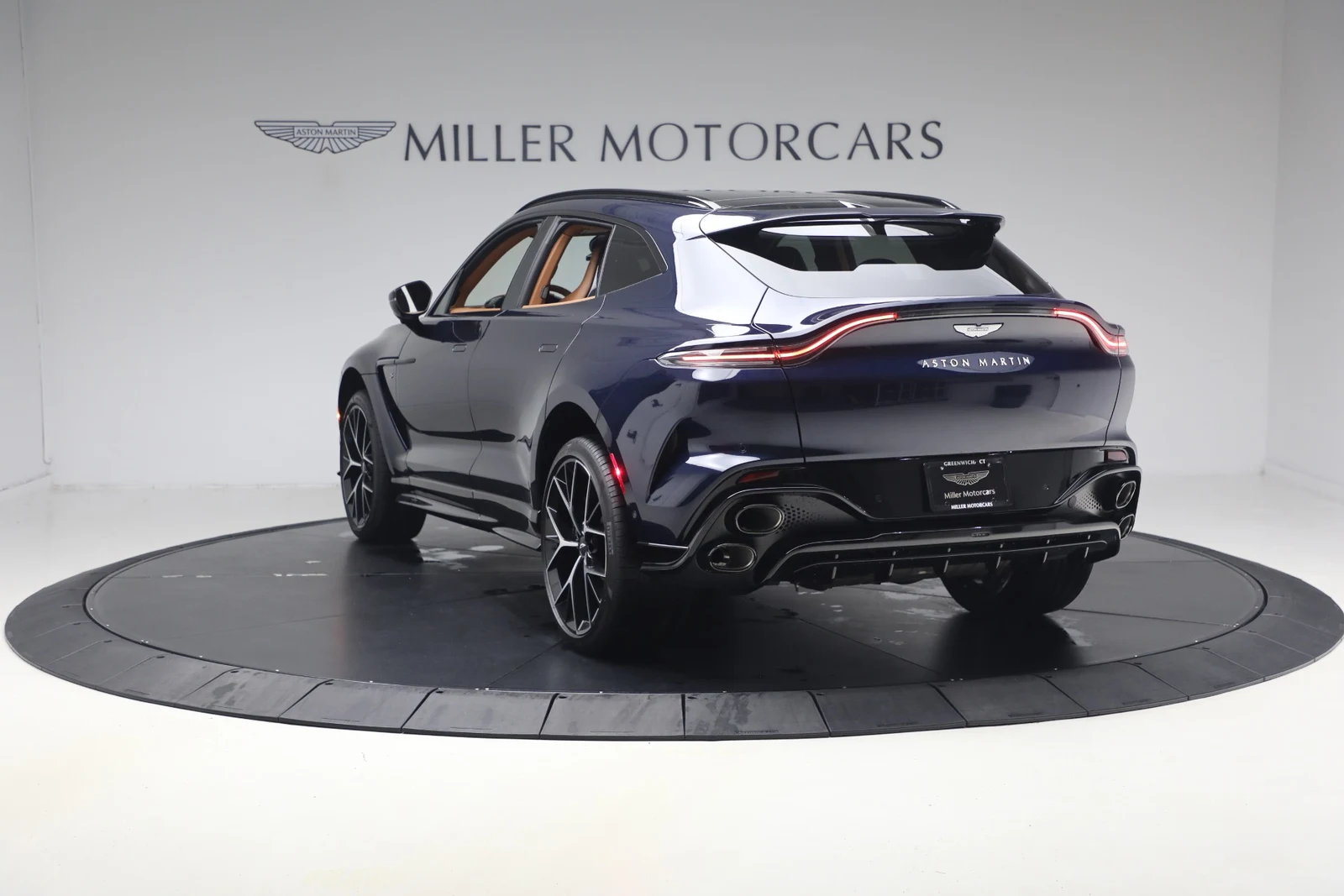 2026 Aston Martin DBX S, 4/20
