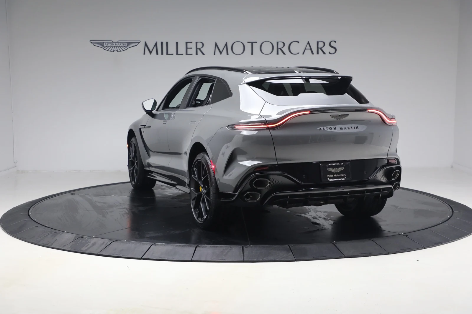 2026 Aston Martin DBX S, 5/20