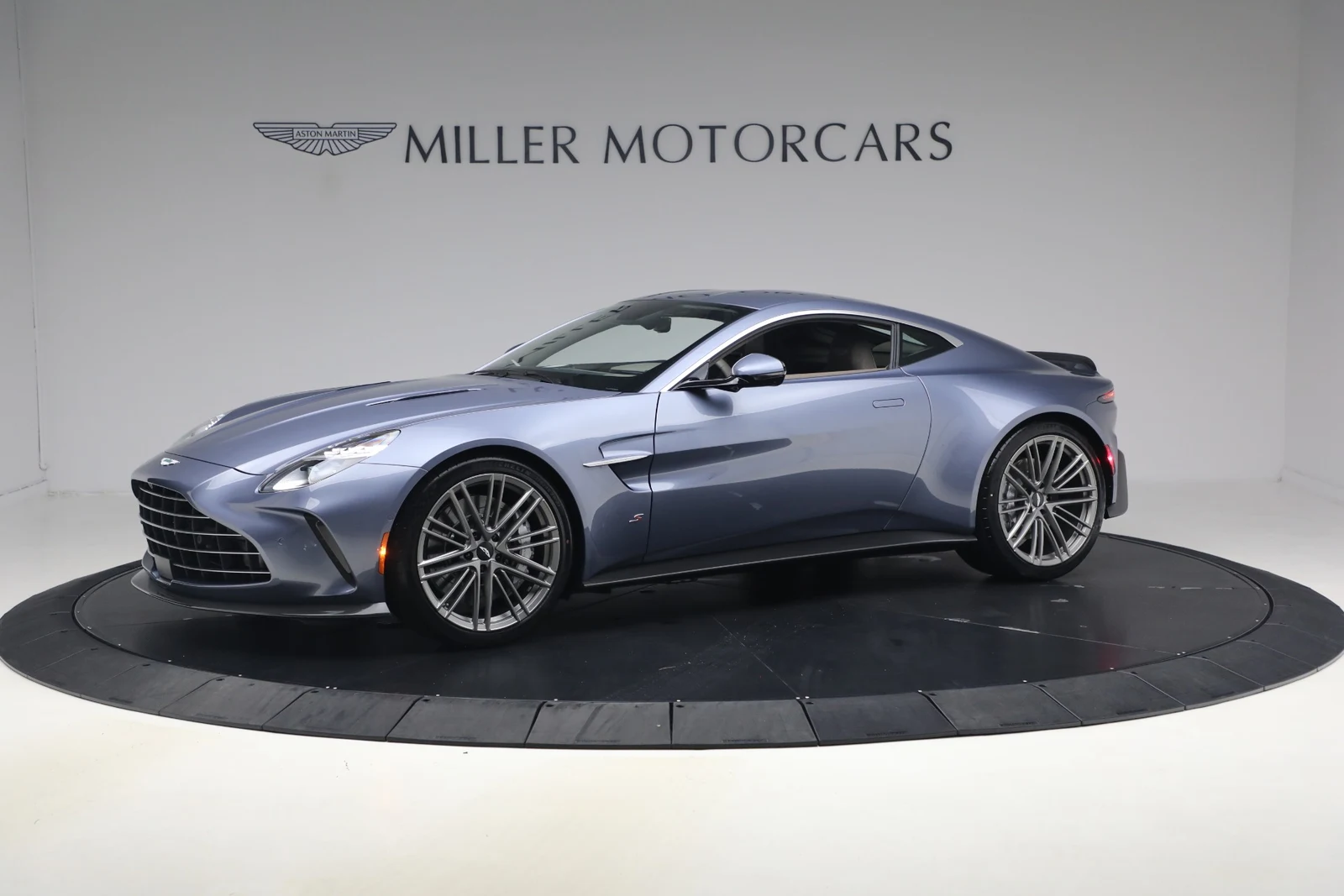 2026 Aston Martin Vantage S (2024 Update), 2/20