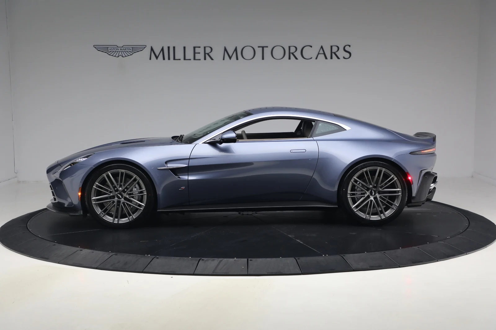2026 Aston Martin Vantage S (2024 Update), 3/20