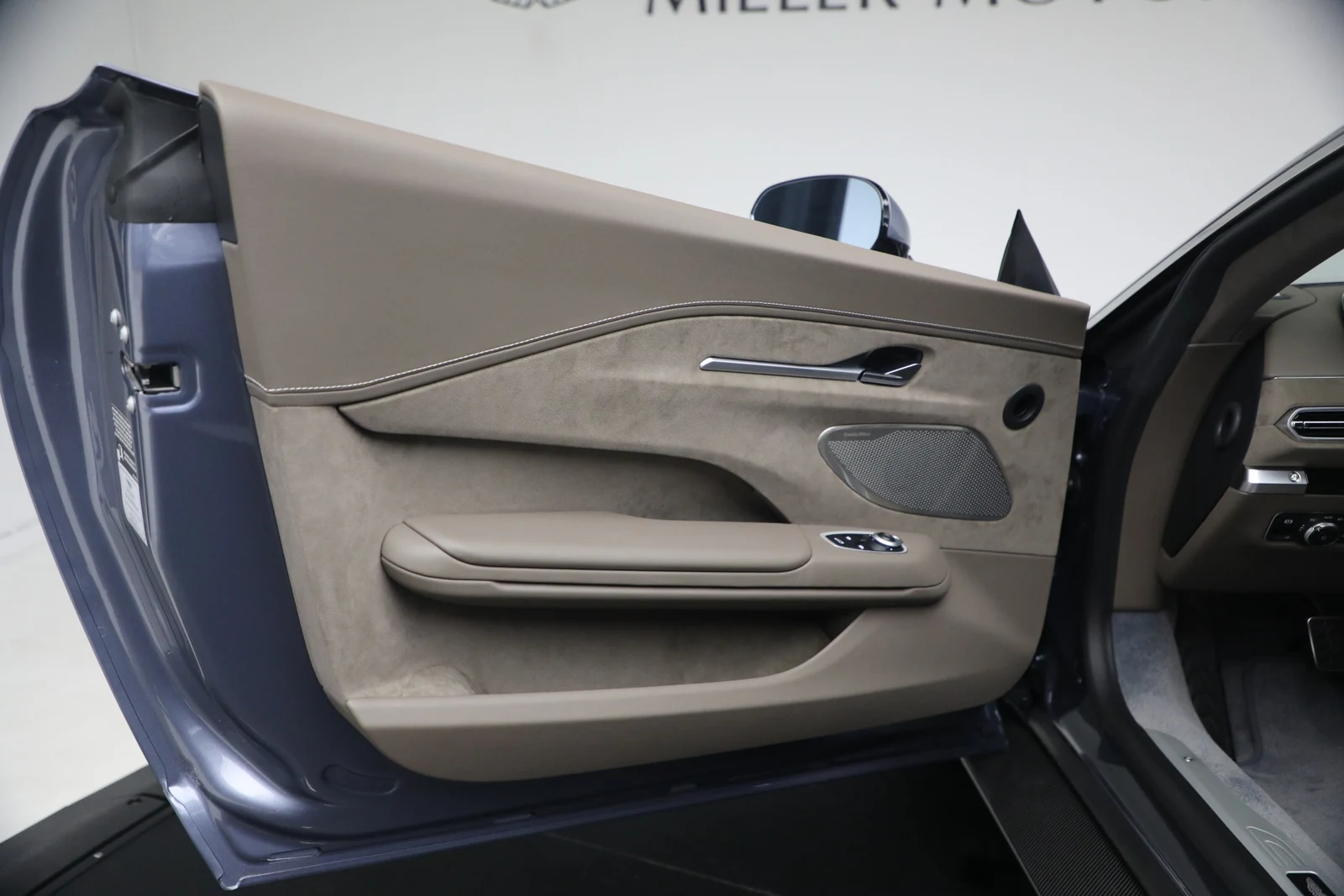 2026 Aston Martin Vantage S (2024 Update), 13/20