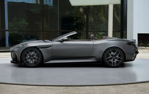 2026 Aston Martin DB12 S Volante, 3/10