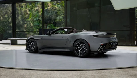 2026 Aston Martin DB12 S Volante, 4/10