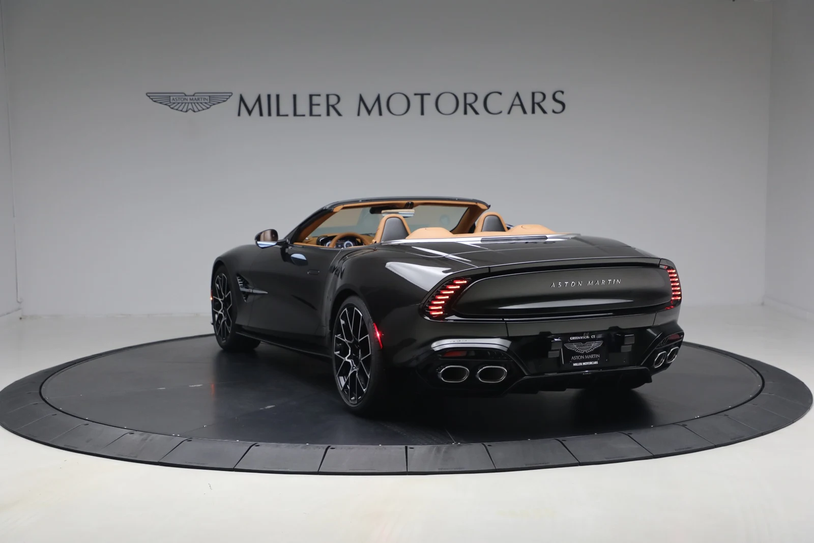 2026 Aston Martin Vanquish Volante (3rd Generation), 5/20