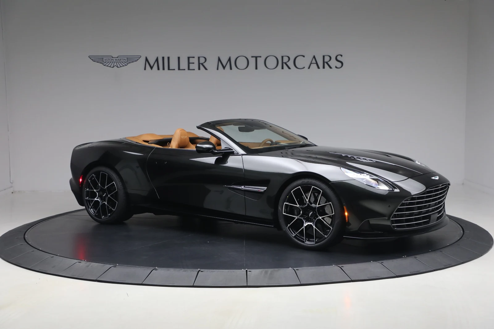 2026 Aston Martin Vanquish Volante (3rd Generation), 10/20