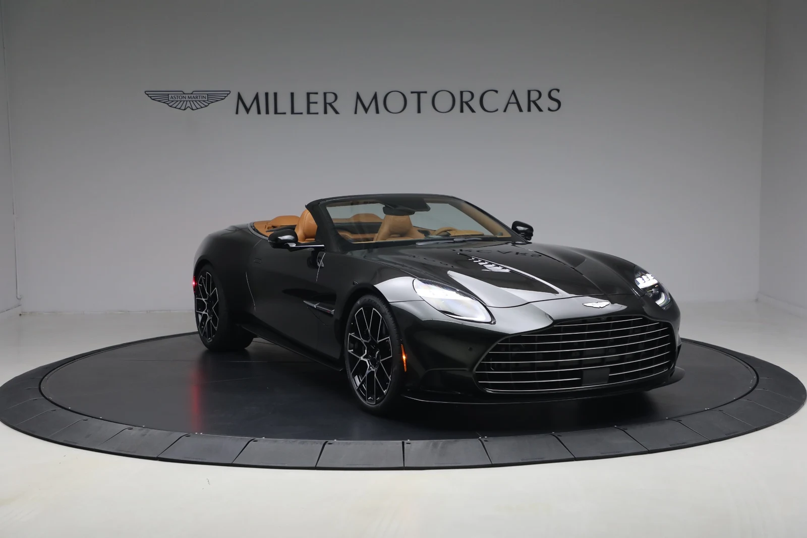 2026 Aston Martin Vanquish Volante (3rd Generation), 11/20
