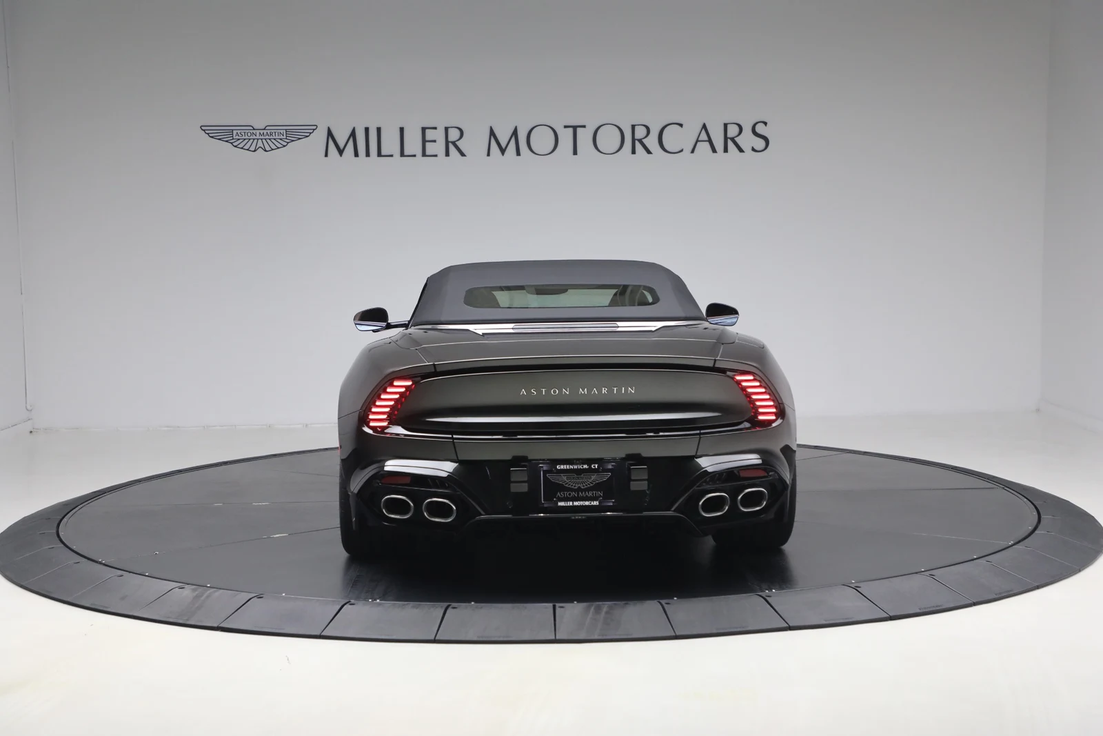 2026 Aston Martin Vanquish Volante (3rd Generation), 18/20