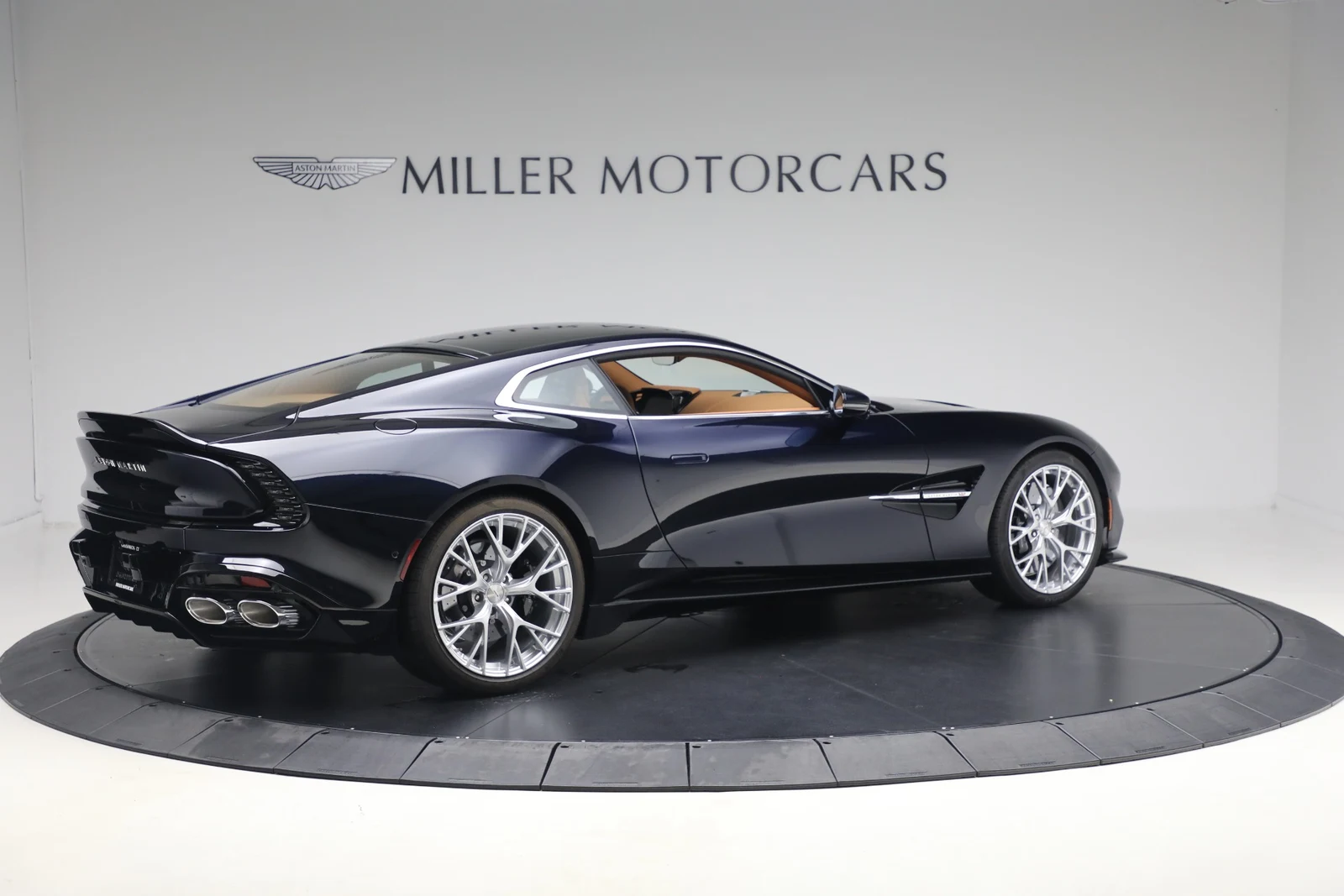 2026 Aston Martin Vanquish V12 (3rd Generation), 8/20