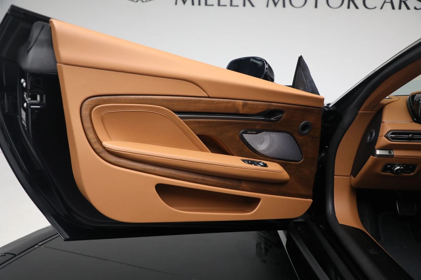 2026 Aston Martin Vanquish V12 (3rd Generation), 13/20