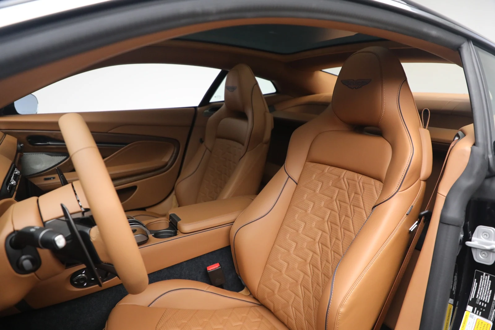 2026 Aston Martin Vanquish V12 (3rd Generation), 16/20