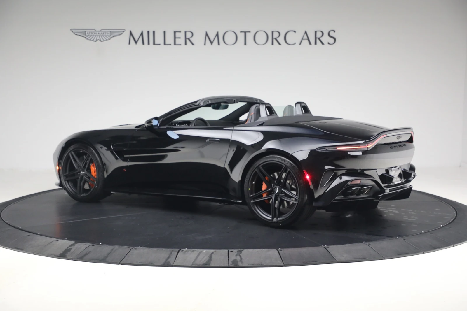 2026 Aston Martin Vantage S Roadster (2024 Update), 4/20