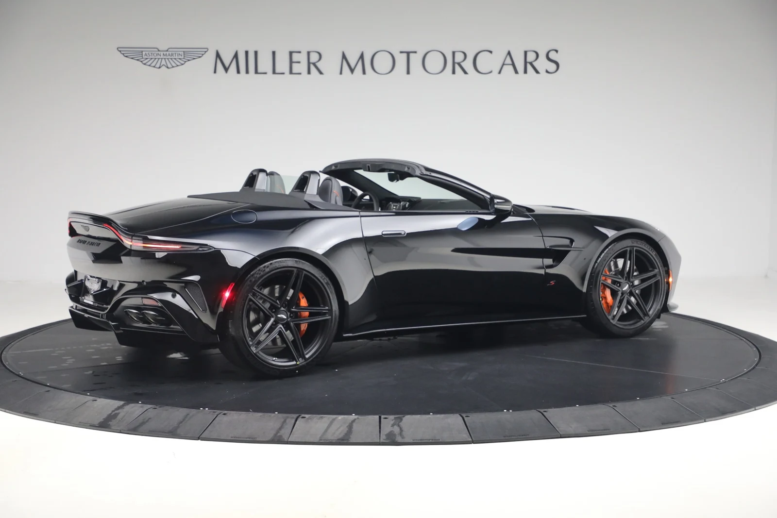 2026 Aston Martin Vantage S Roadster (2024 Update), 8/20
