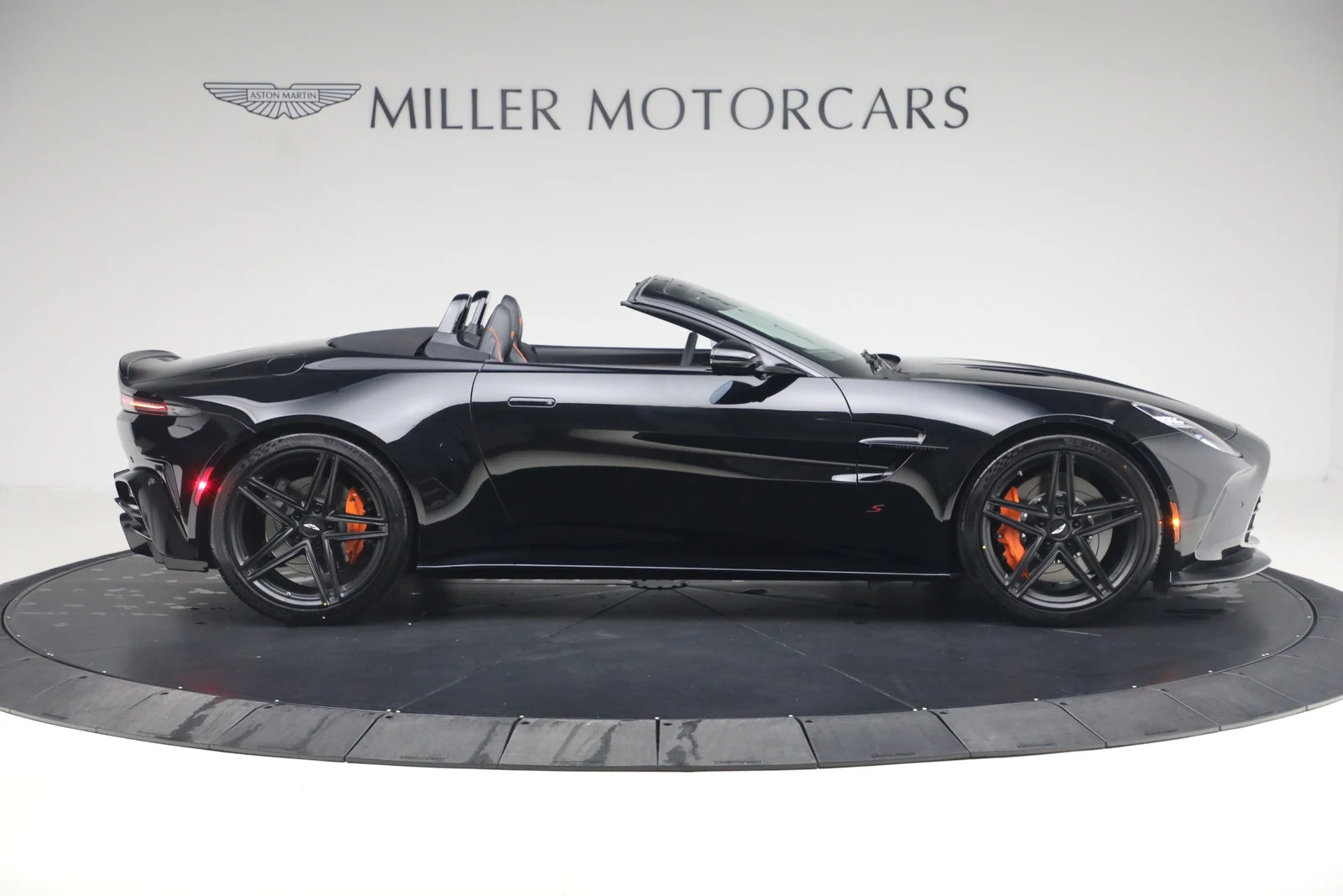 2026 Aston Martin Vantage S Roadster (2024 Update), 9/20