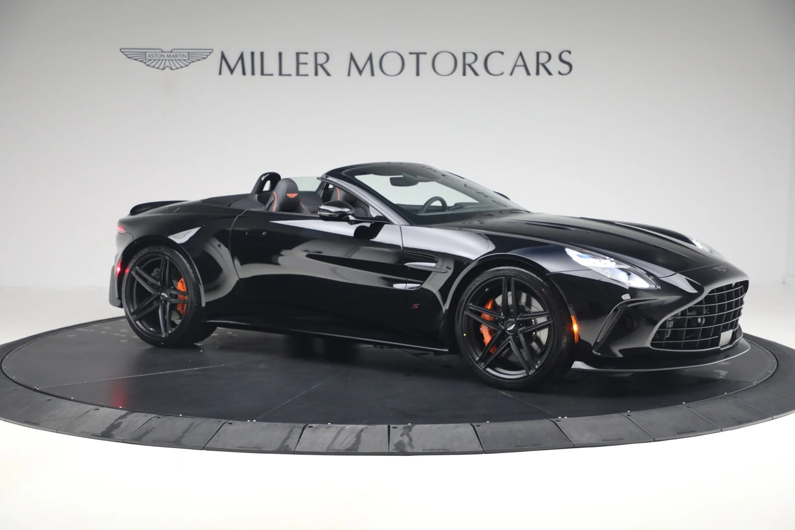 2026 Aston Martin Vantage S Roadster (2024 Update), 10/20