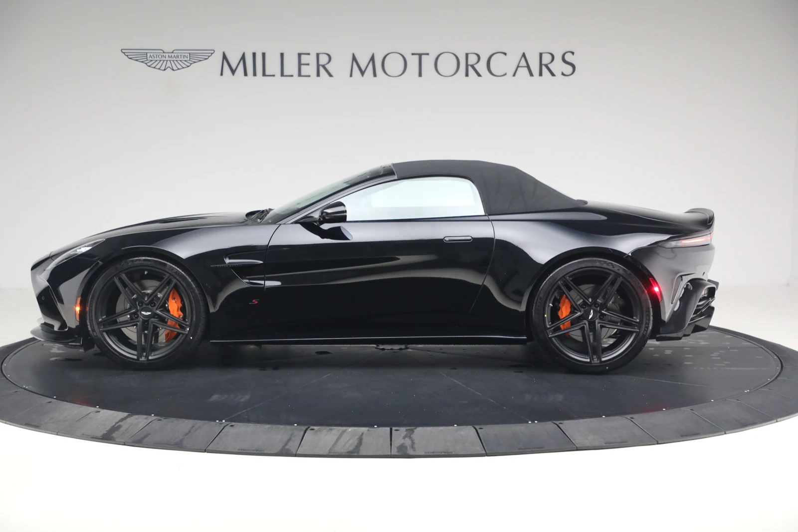 2026 Aston Martin Vantage S Roadster (2024 Update), 15/20