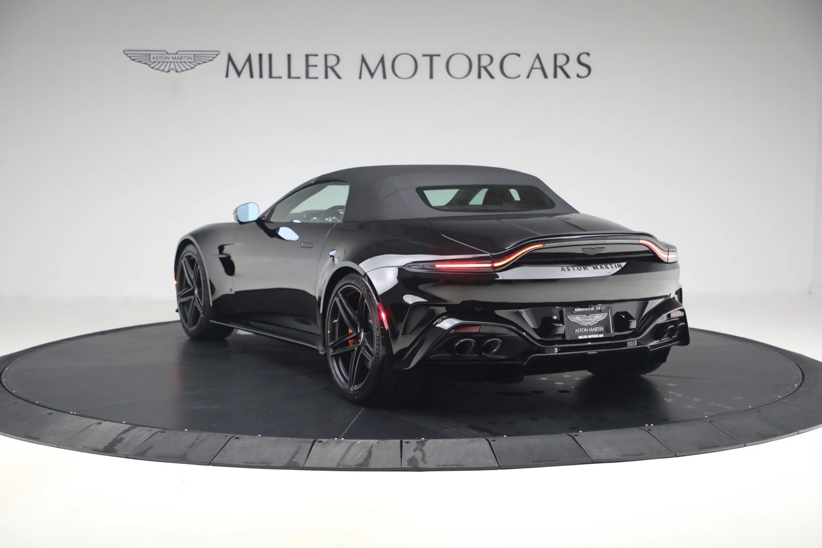 2026 Aston Martin Vantage S Roadster (2024 Update), 17/20