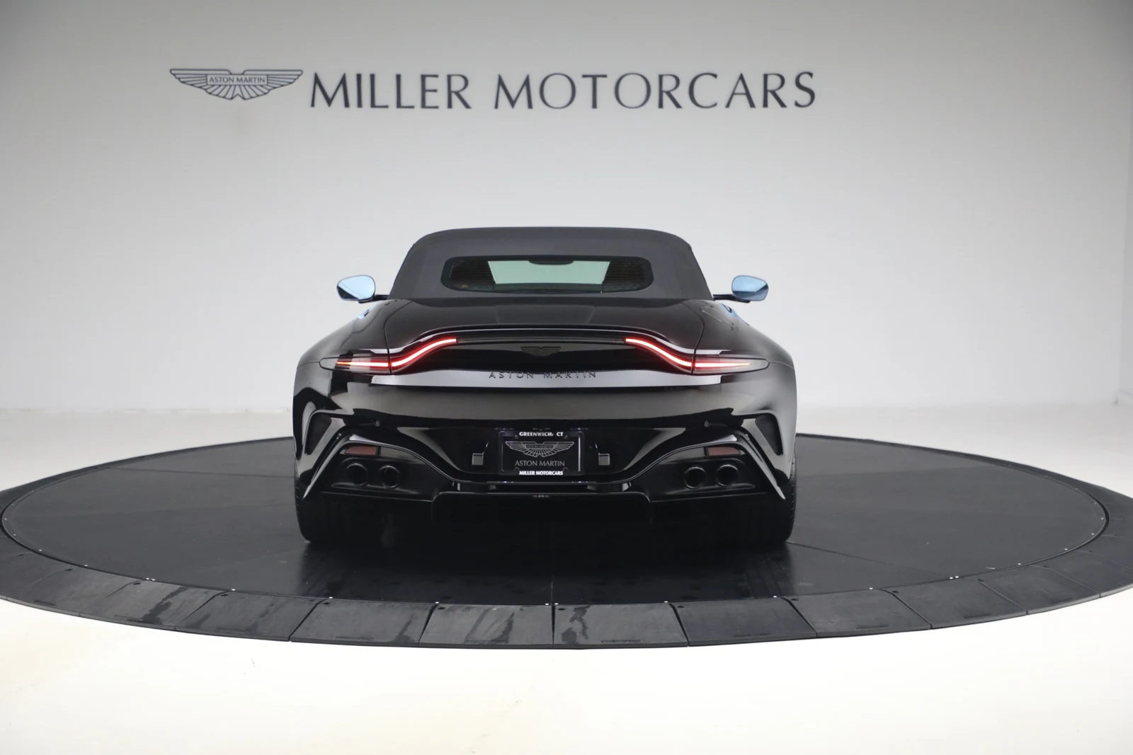 2026 Aston Martin Vantage S Roadster (2024 Update), 18/20