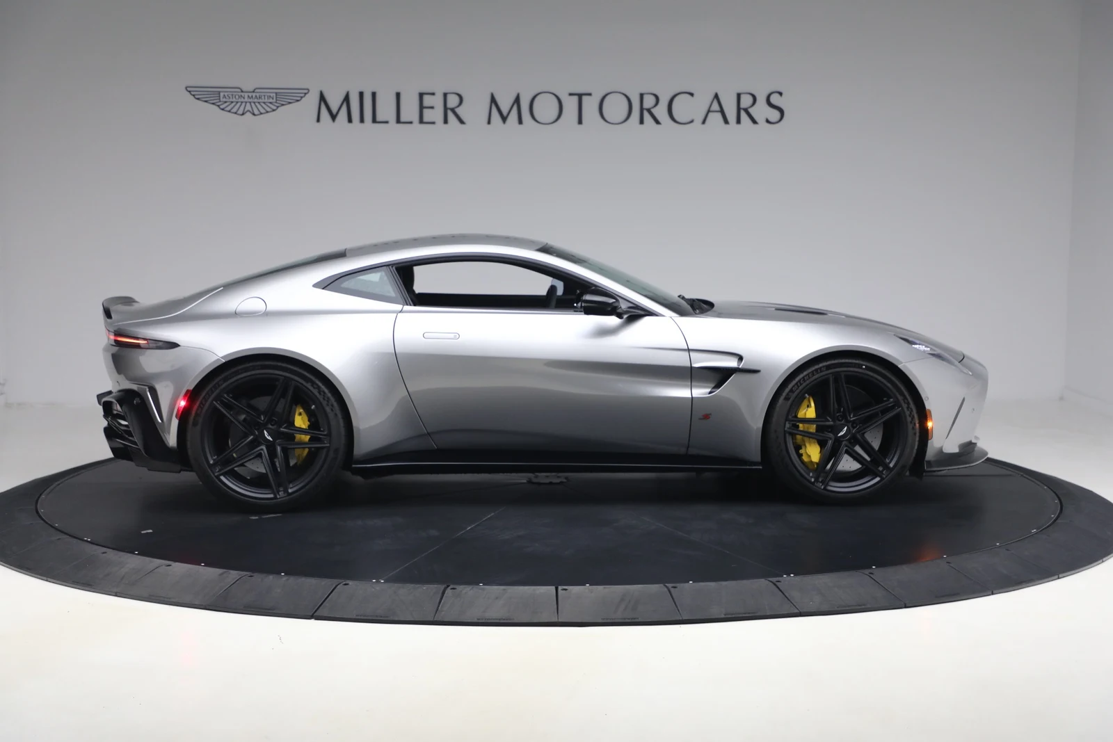 2026 Aston Martin Vantage S (2024 Update), 9/20