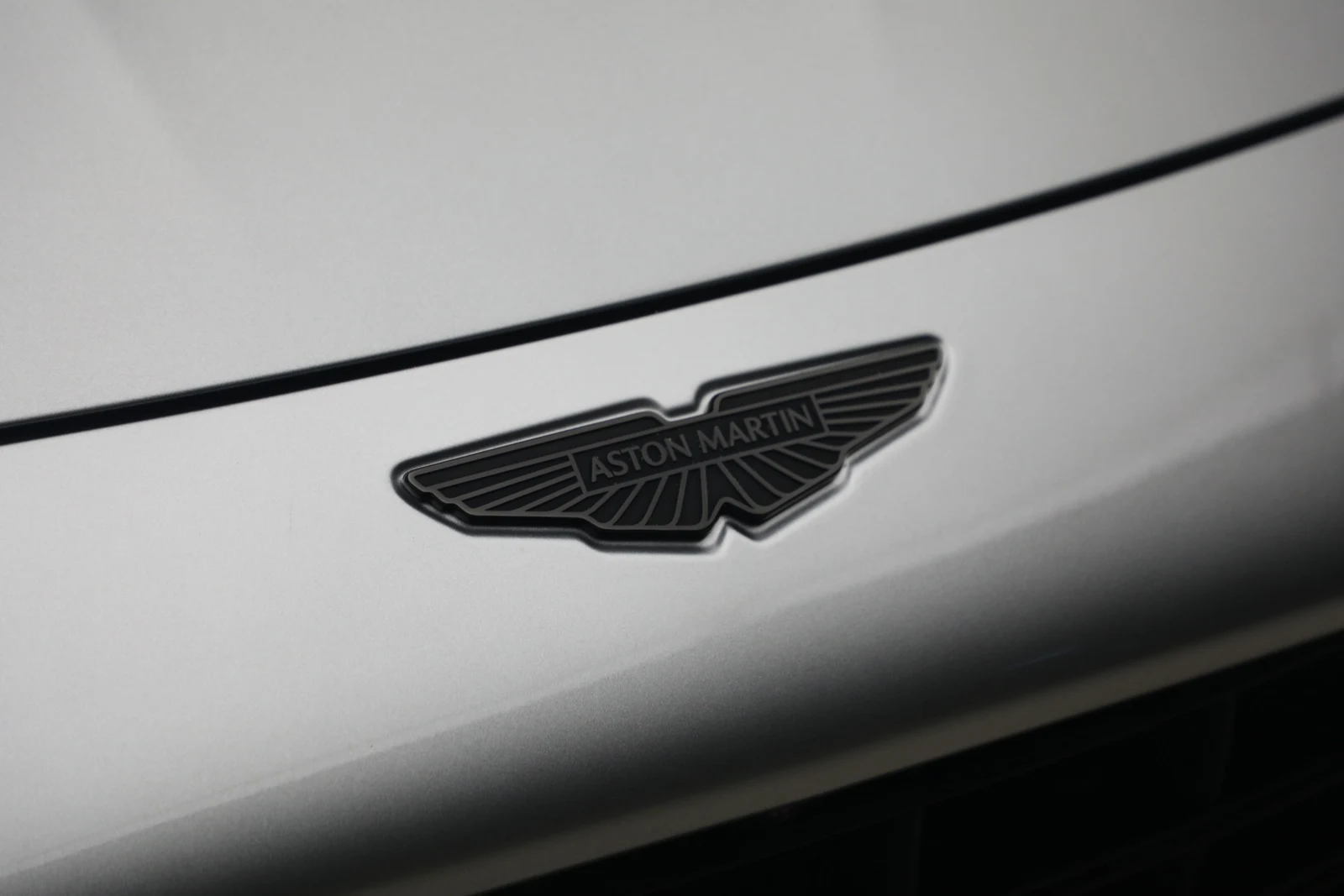 2026 Aston Martin Vantage S (2024 Update), 13/20