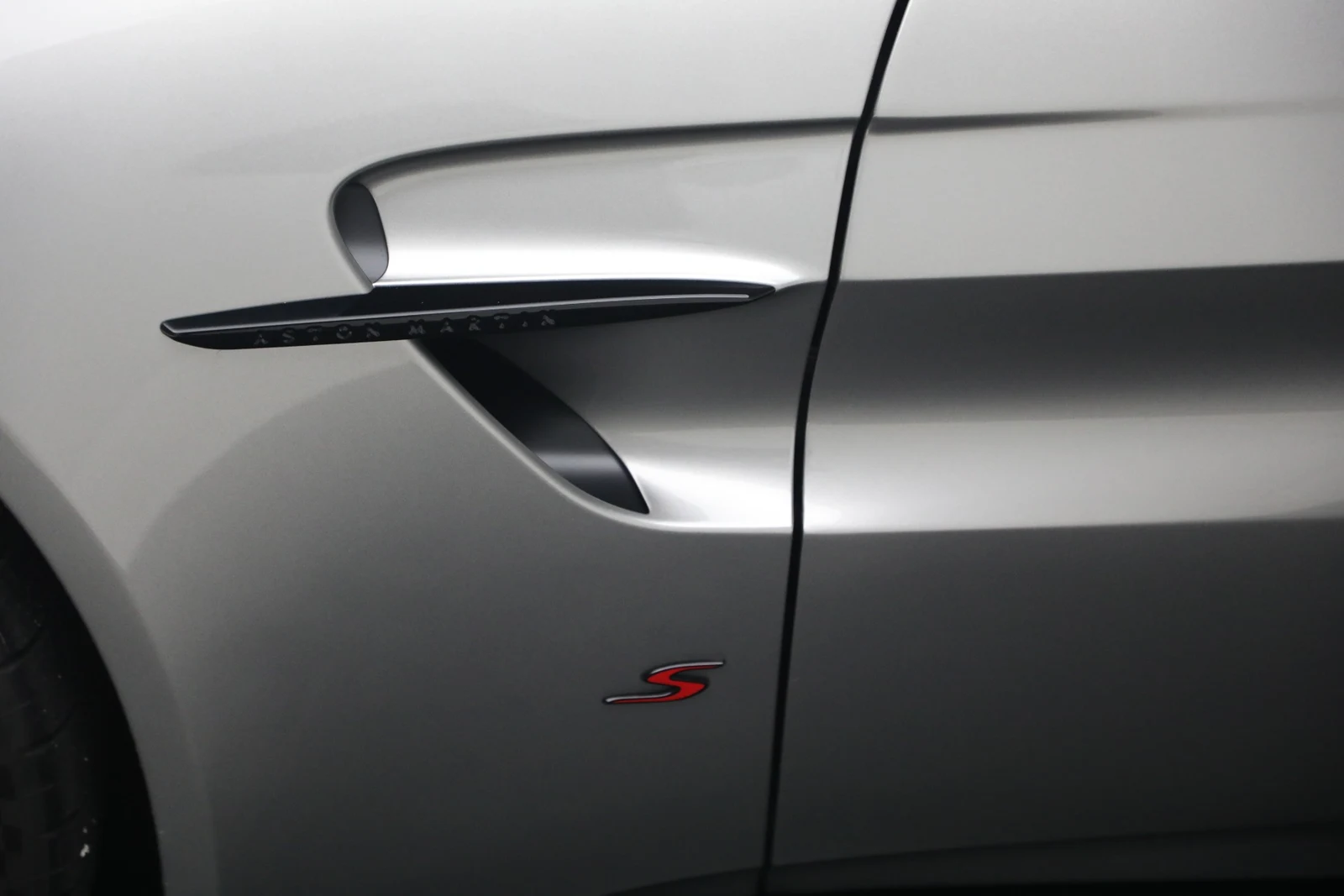 2026 Aston Martin Vantage S (2024 Update), 15/20
