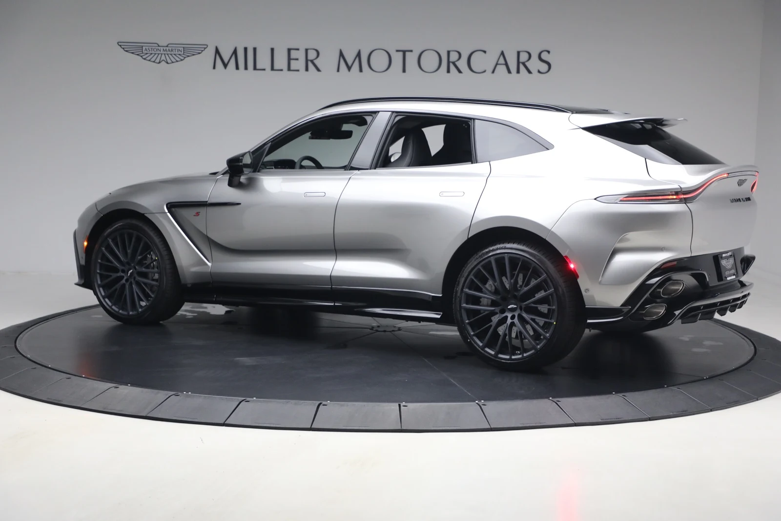 2026 Aston Martin DBX S, 4/20