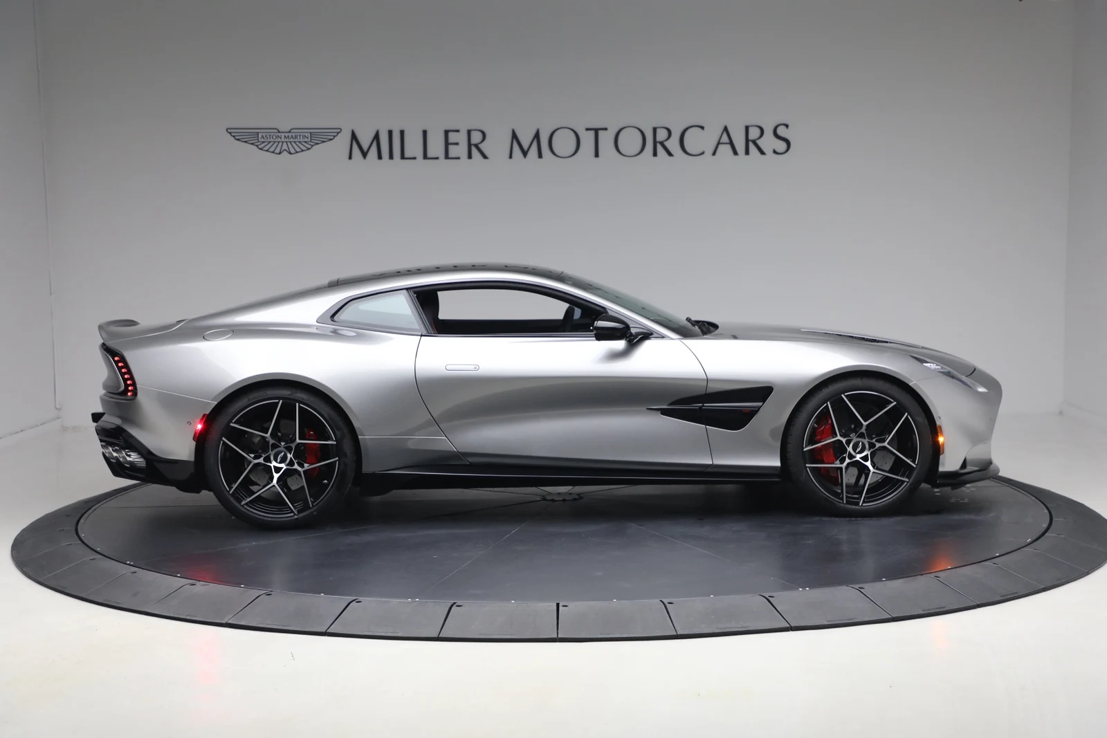 2026 Aston Martin Vanquish V12 (3rd Generation), 9/20