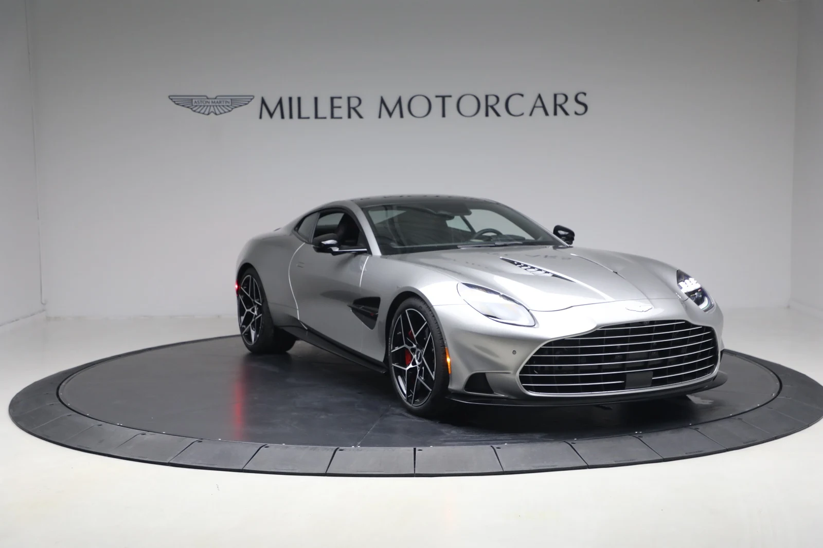 2026 Aston Martin Vanquish V12 (3rd Generation), 11/20
