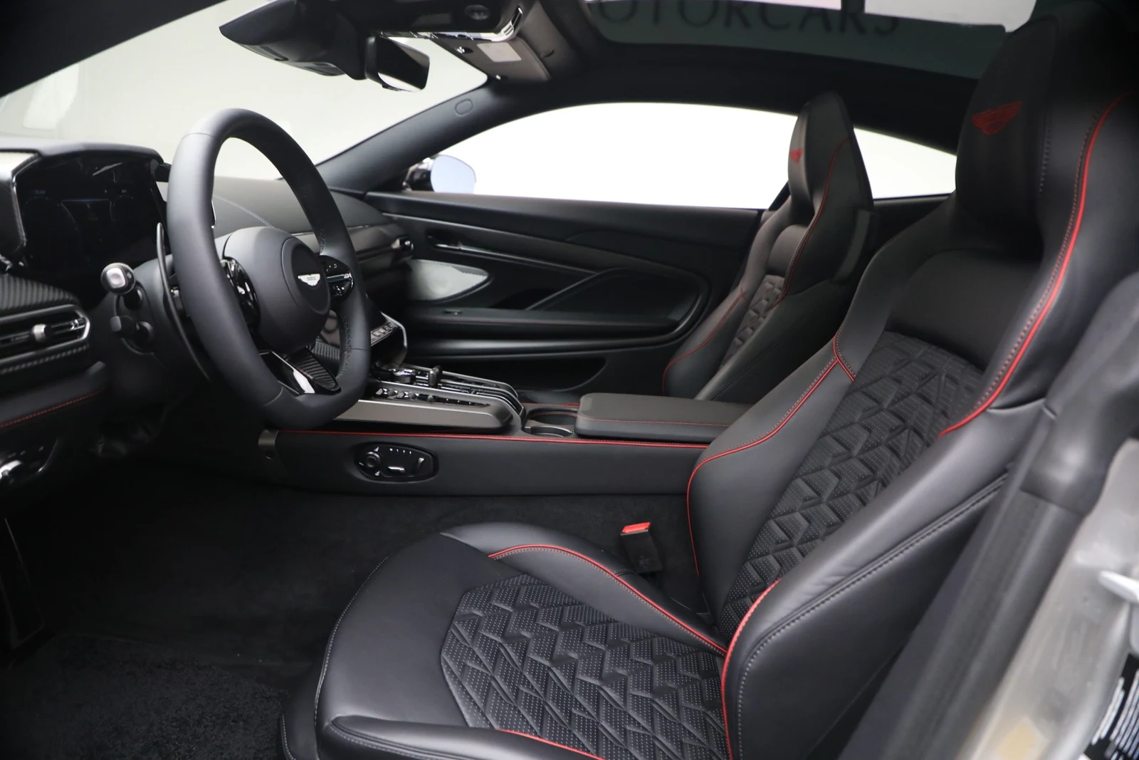 2026 Aston Martin Vanquish V12 (3rd Generation), 16/20
