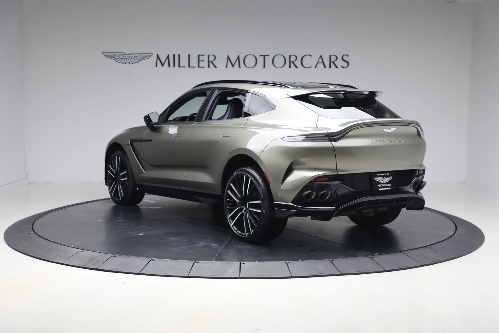 2026 Aston Martin DBX707 (2024 Update), 5/20
