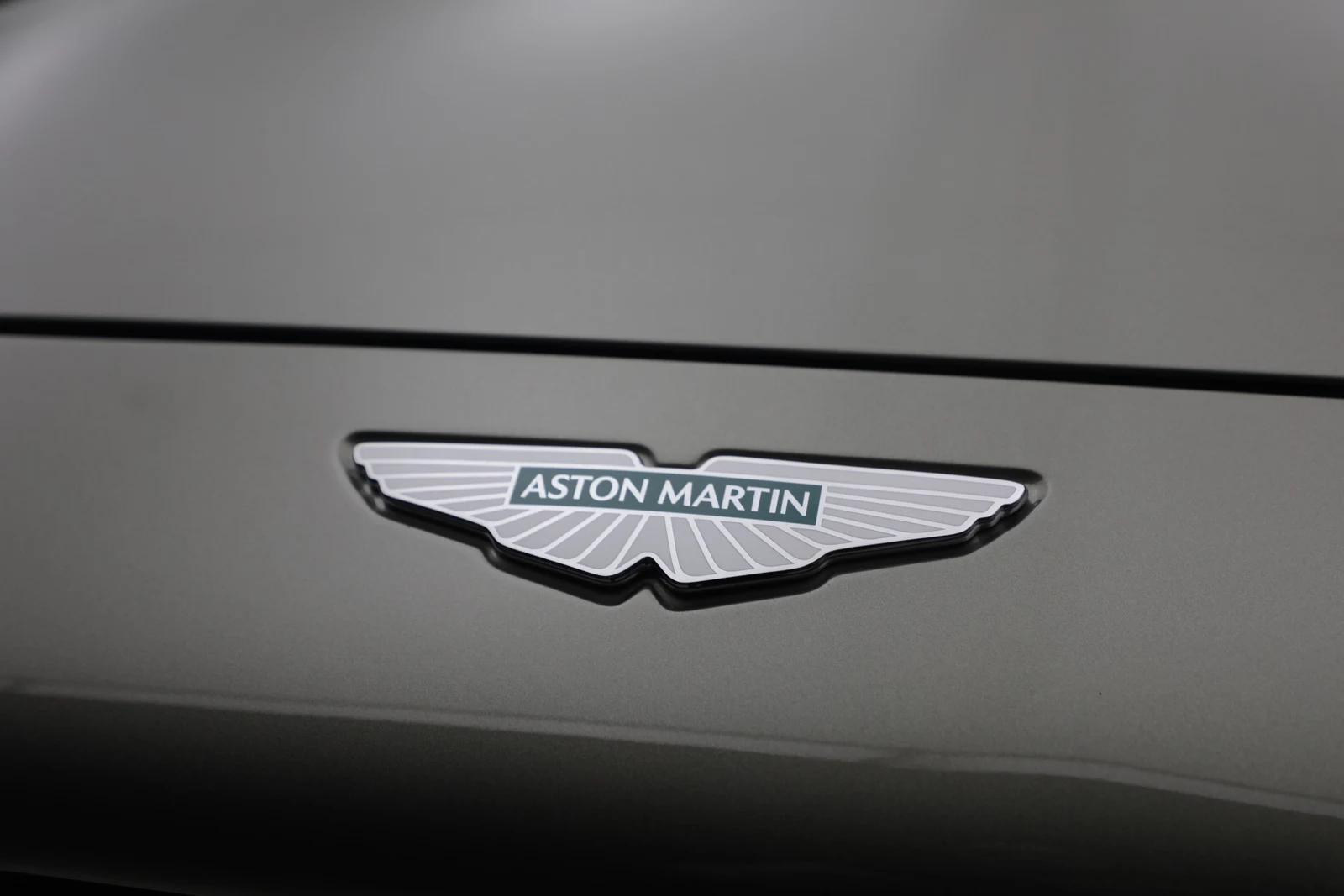 2026 Aston Martin DBX707 (2024 Update), 13/20