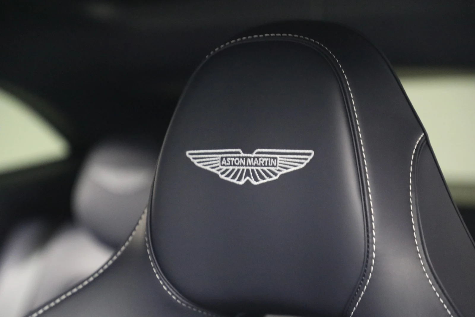 2026 Aston Martin DBX707 (2024 Update), 14/20