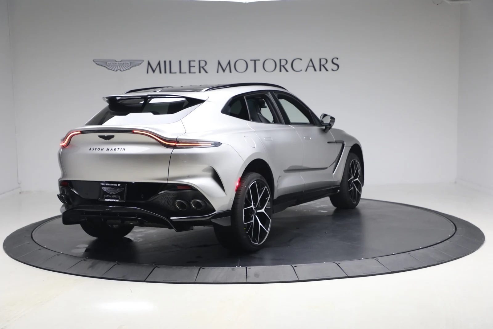 2026 Aston Martin DBX707 (2024 Update), 7/20